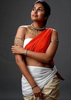 Divi Vadthya